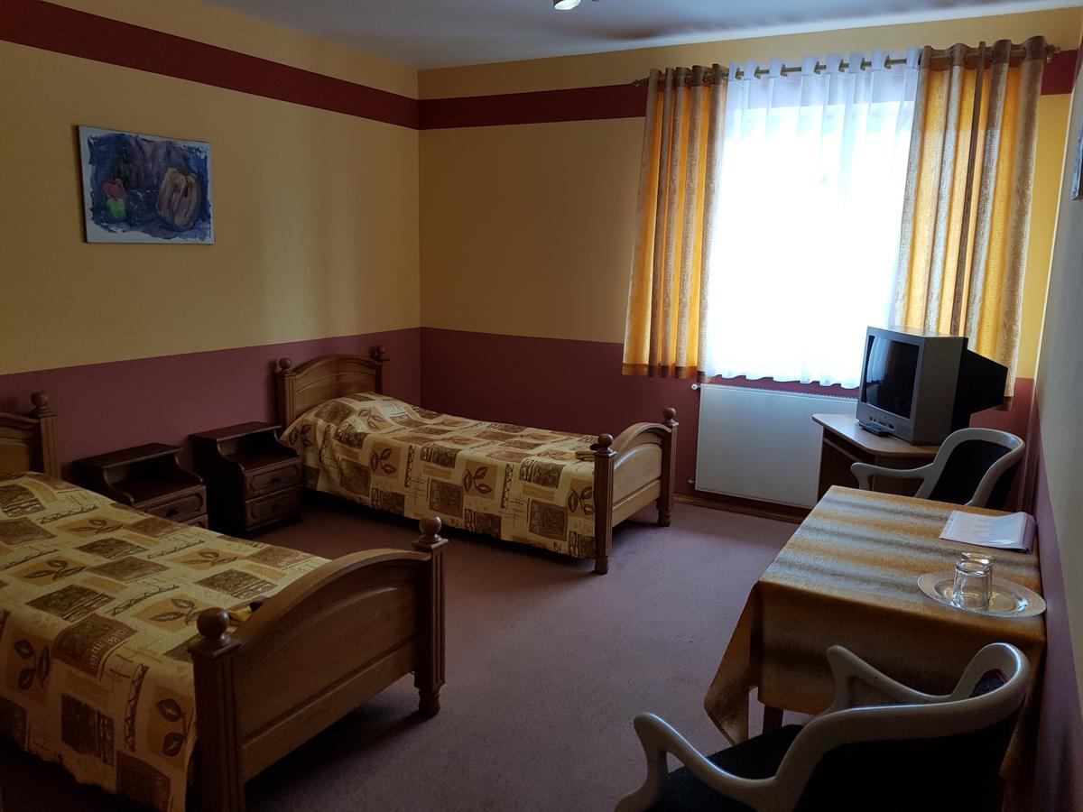 Hotel Suvorov Kobryn Bagian luar foto